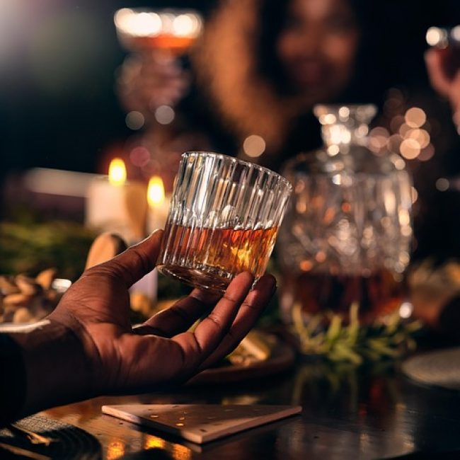 whisky-8443153_640